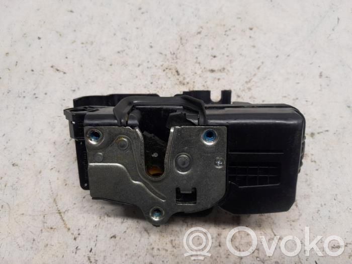 Opel Antara Priekinė durų spyna 