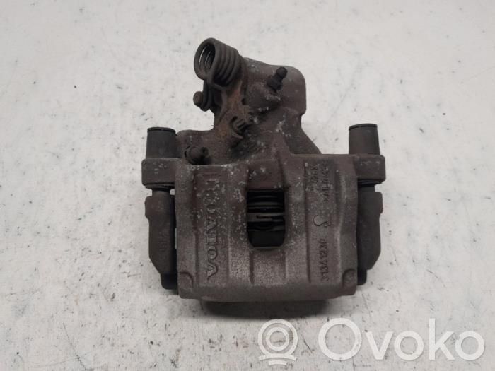 Volvo V40 Galinis suportas 