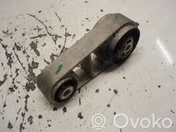 Ford Mondeo Mk III Engine mount bracket 
