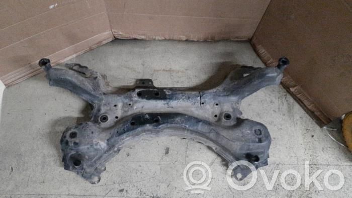 Toyota RAV 4 (XA40) Front subframe 