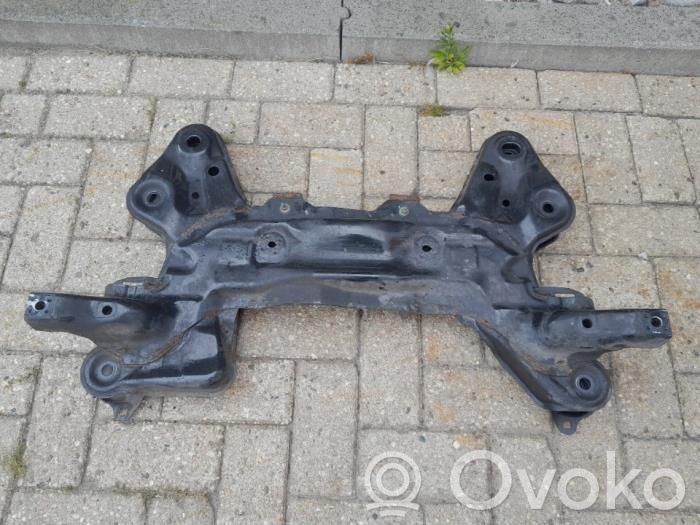 Peugeot 208 I Front subframe 