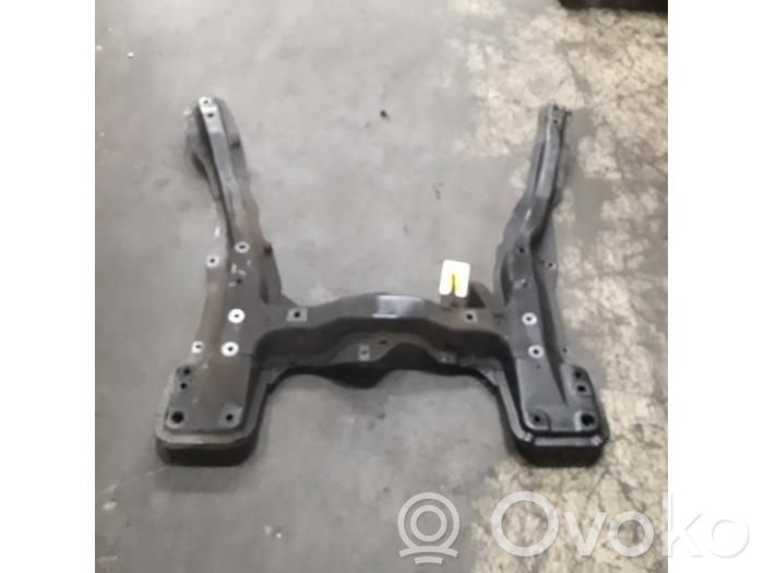 Citroen Jumpy Priekinis traversas 
