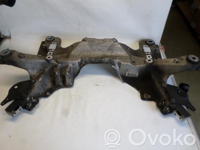 Peugeot 407 Priekinis traversas 