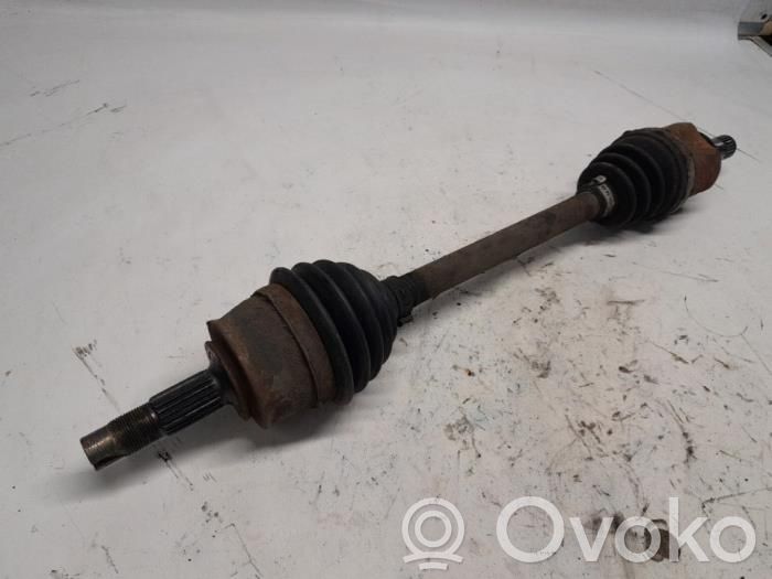 Opel Corsa D Półoś przednia 