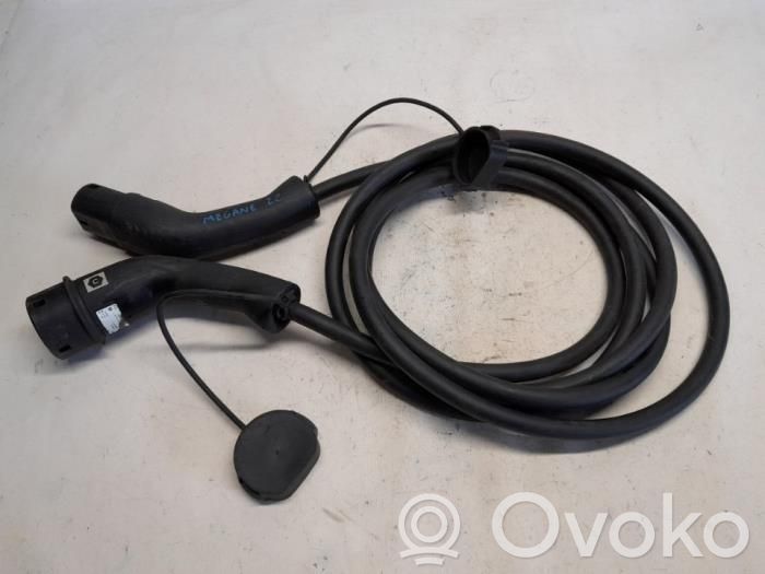 Renault Megane E-Tech Cable de carga del coche eléctrico 
