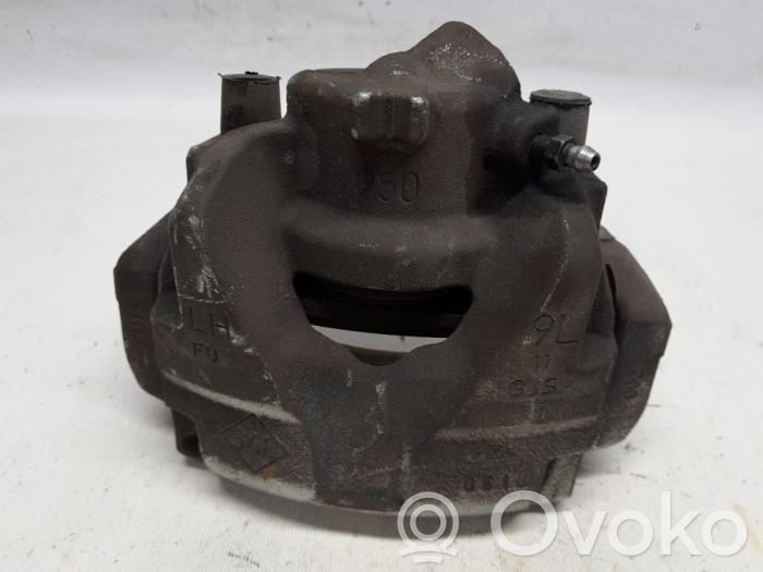 Renault Captur Zacisk hamulcowy przedni 