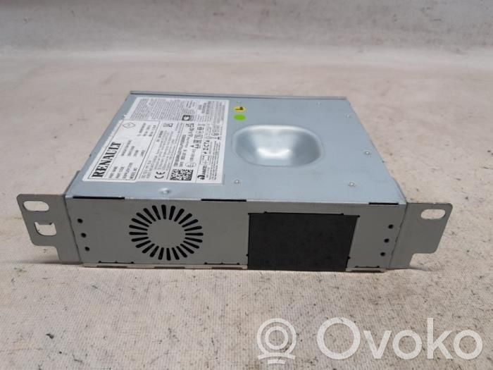 Renault Austral Radio/CD/DVD/GPS head unit 