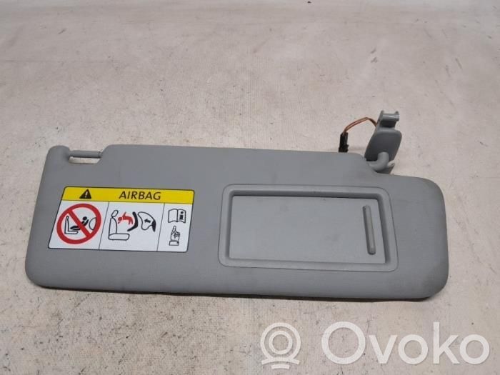 Audi Q2 - Sun visor 