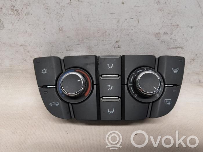 Opel Astra H Panel klimatyzacji 