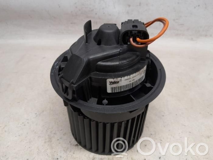 Renault Clio IV Heater fan/blower 