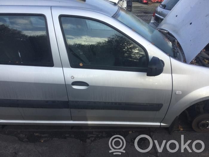 Dacia Logan I Front door 