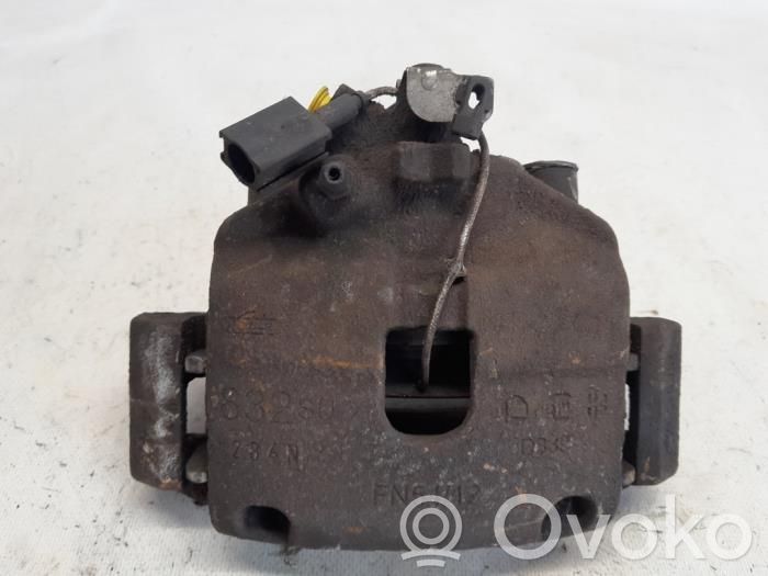 Fiat 500 Zacisk hamulcowy przedni 