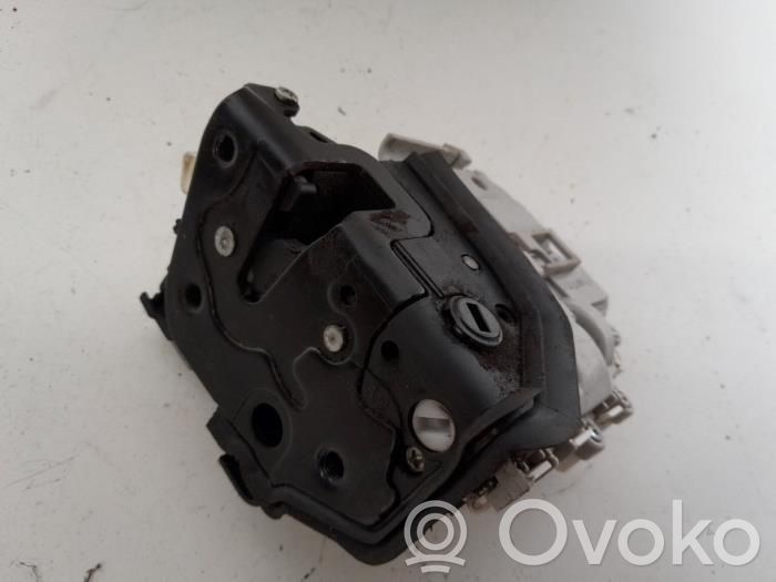 Audi A1 Zamek drzwi tylnych 