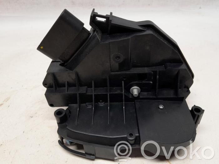 Ford Grand C-MAX Front door lock 