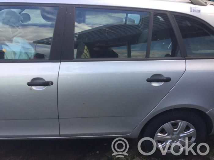 Skoda Fabia Mk2 (5J) Puerta trasera 