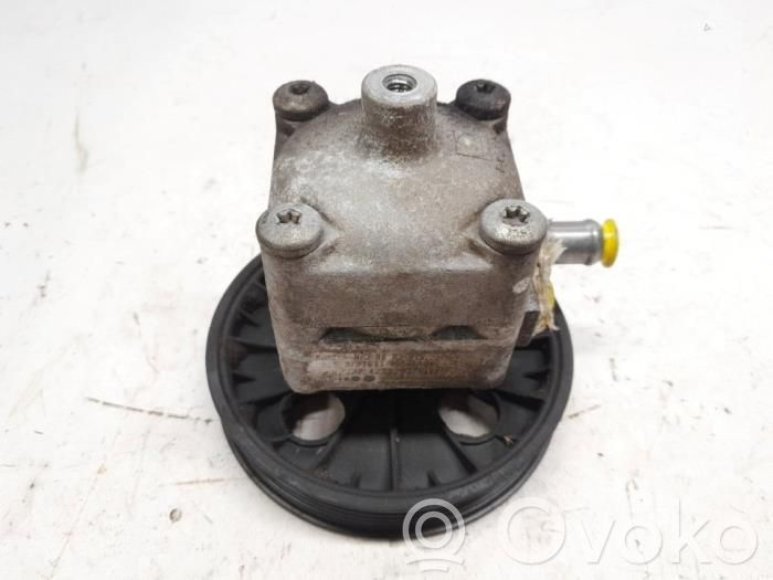Volvo S60 Ohjaustehostimen pumppu 