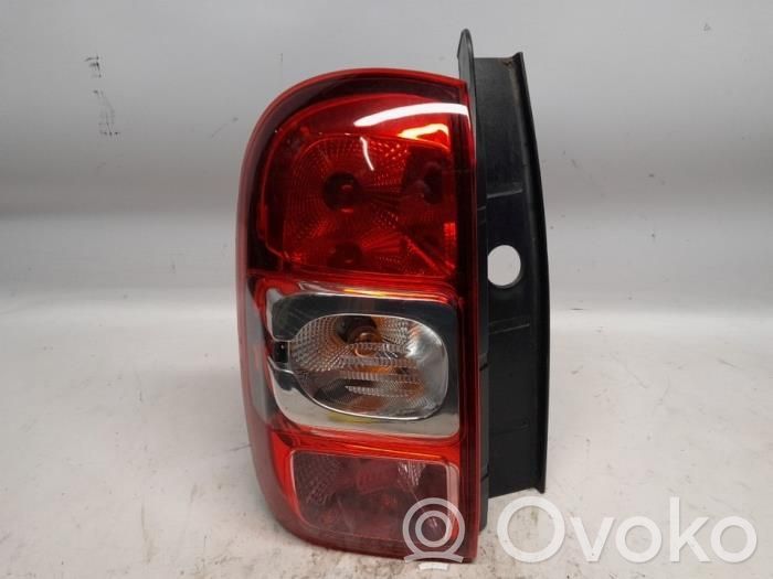 Dacia Duster Rear/tail lights 