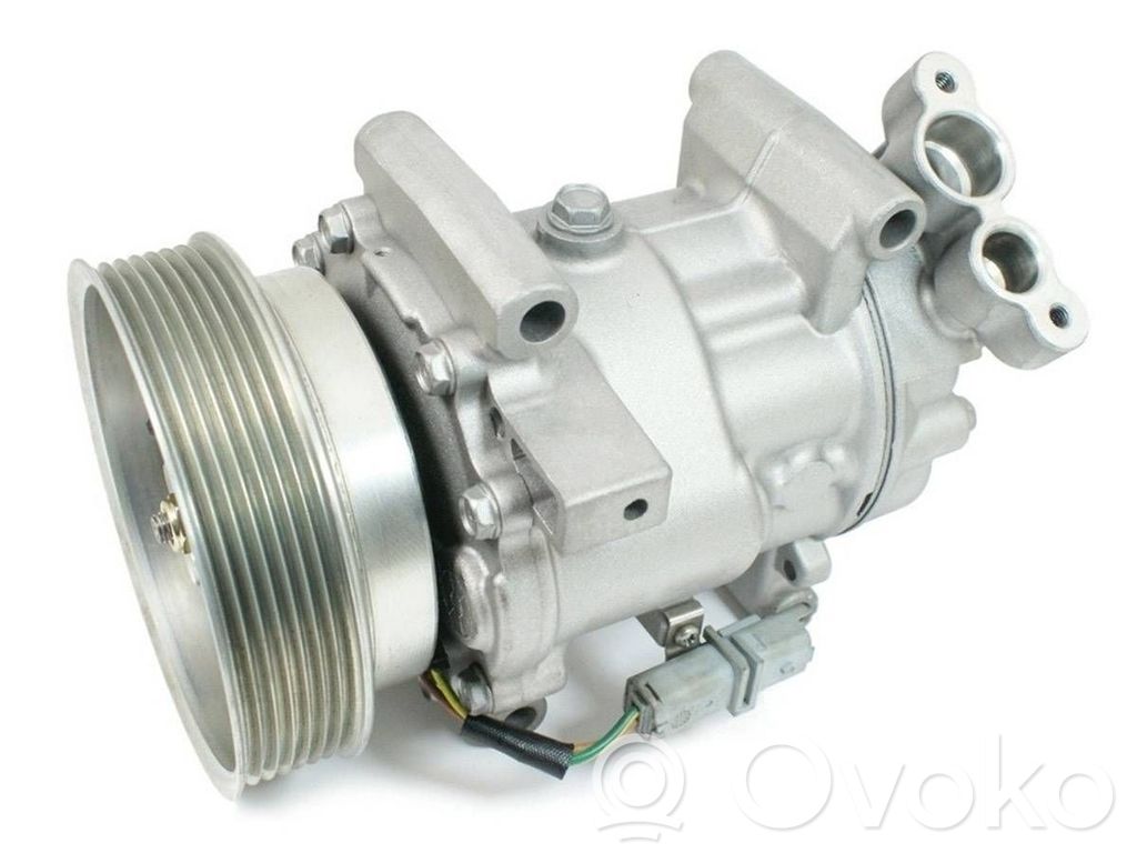 Renault Clio III Kompresor / Sprężarka klimatyzacji A/C 
