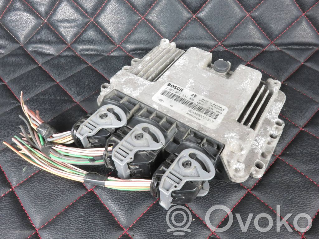 Renault Trafic II (X83) Unitate/modul de control motor 