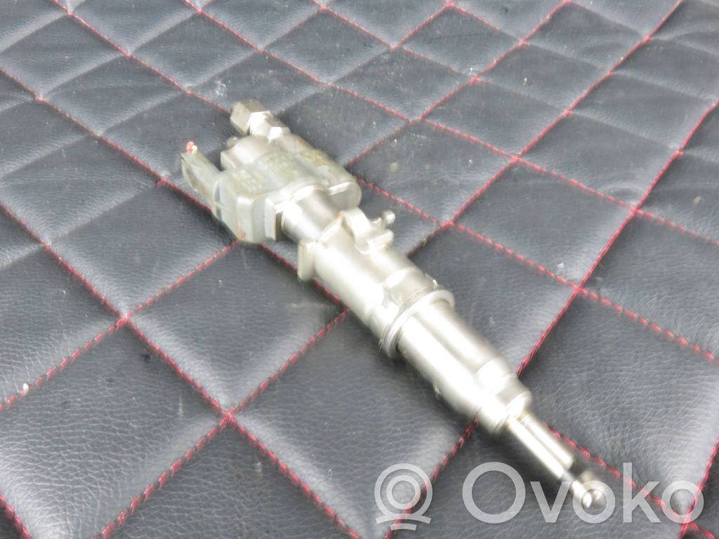 BMW 3 E90 E91 Fuel injector 