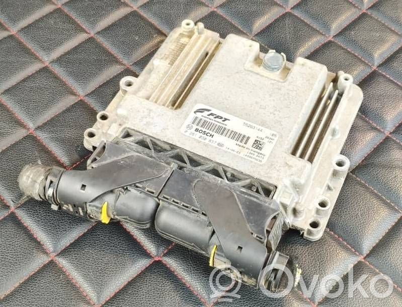 Fiat Doblo Unidad de control/módulo del motor 
