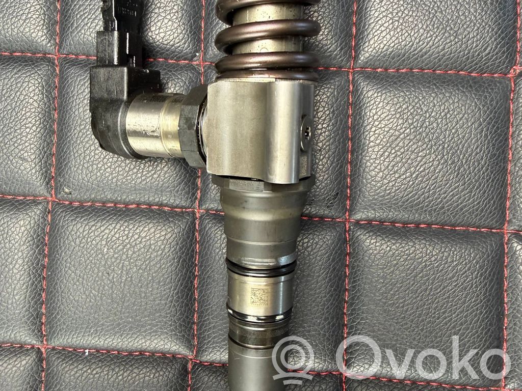 Volkswagen PASSAT B6 Polttoainesuutin 