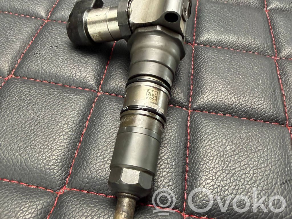 Volkswagen PASSAT B6 Inyector de combustible 