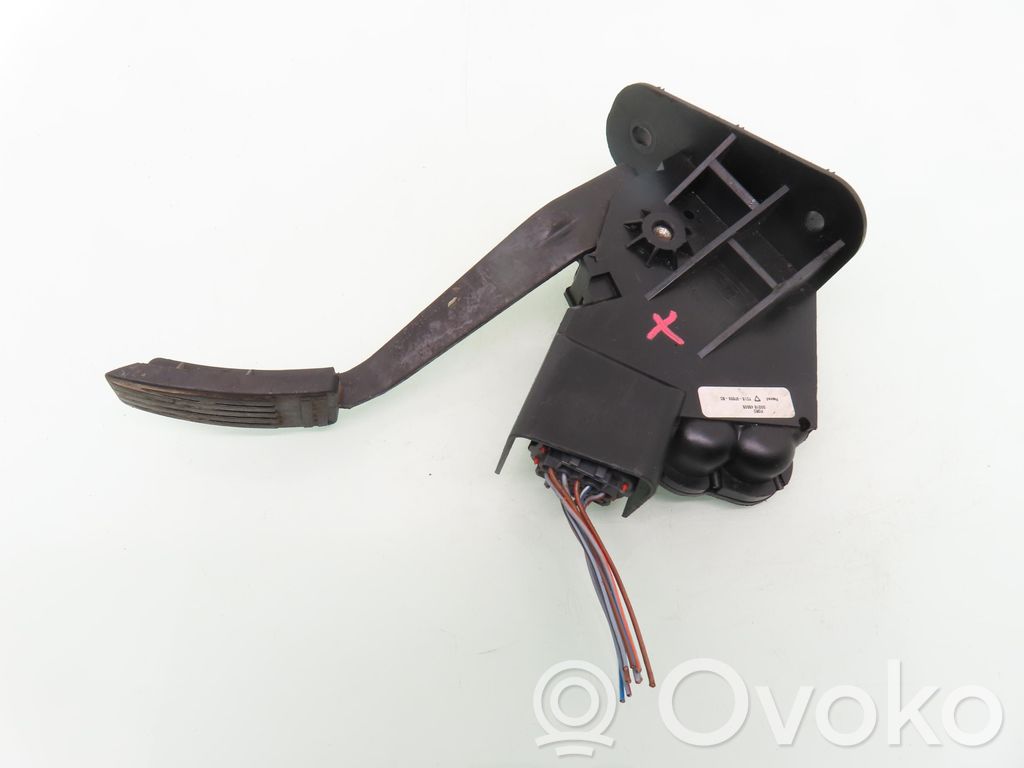 Gaspedal   YC159R836BC,YC159R836BC