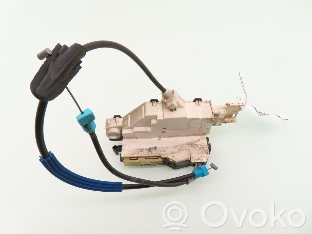 Citroen C4 I Takaoven lukko 