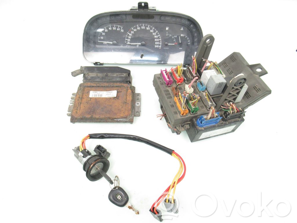 Renault Laguna I Engine control unit/module ECU 