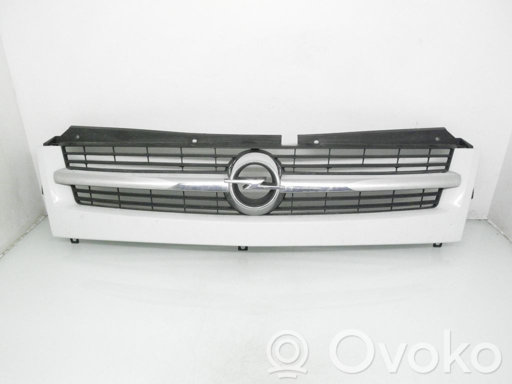Front grill   8200233763,8200233763