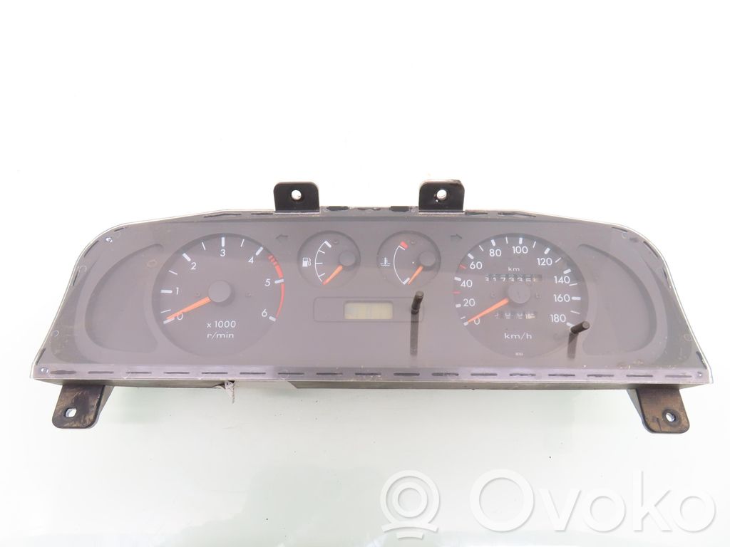 Nissan Terrano Velocímetro (tablero de instrumentos) 