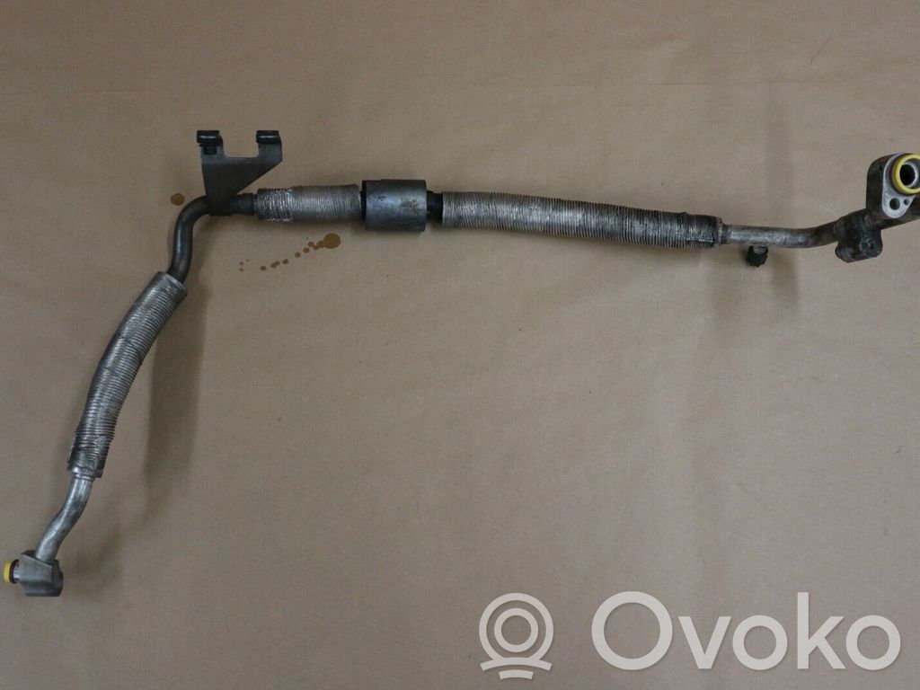 Ilmastointilaitteen putki (A/C)   9140729,6943414