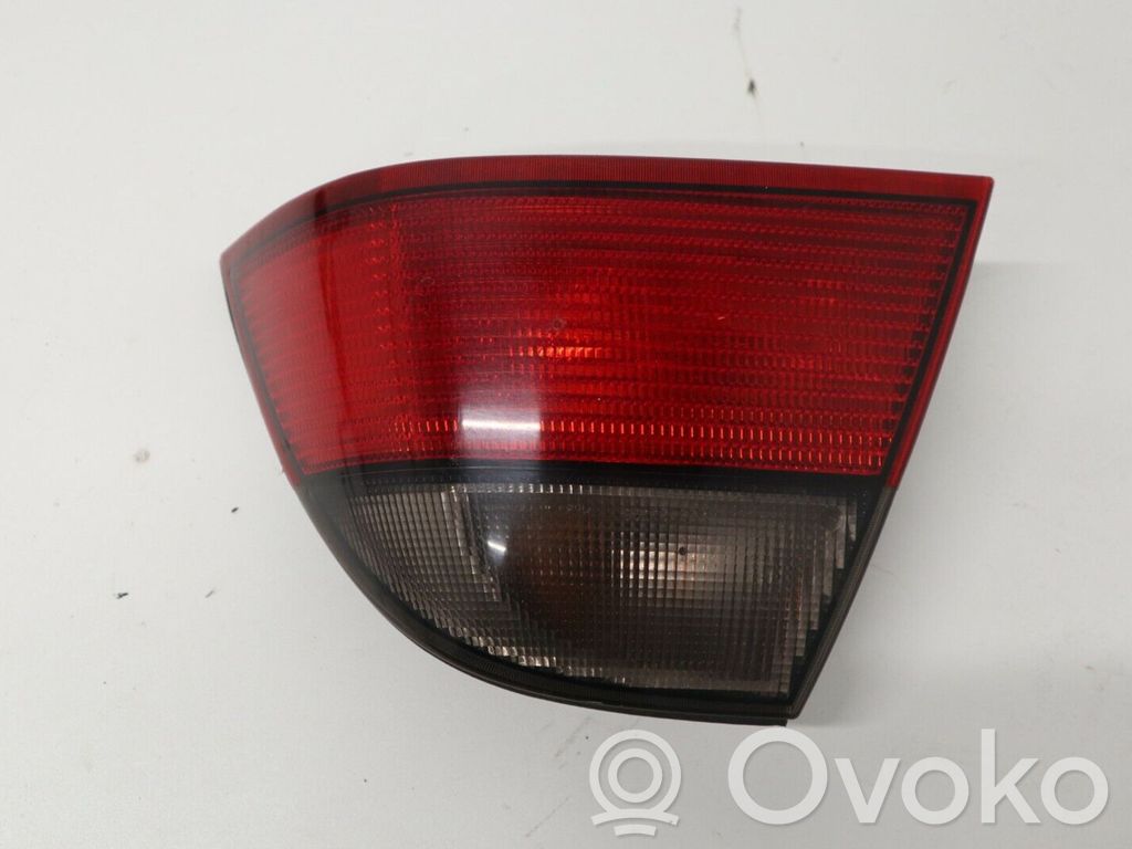 Saab 9-5 Galinis žibintas kėbule 