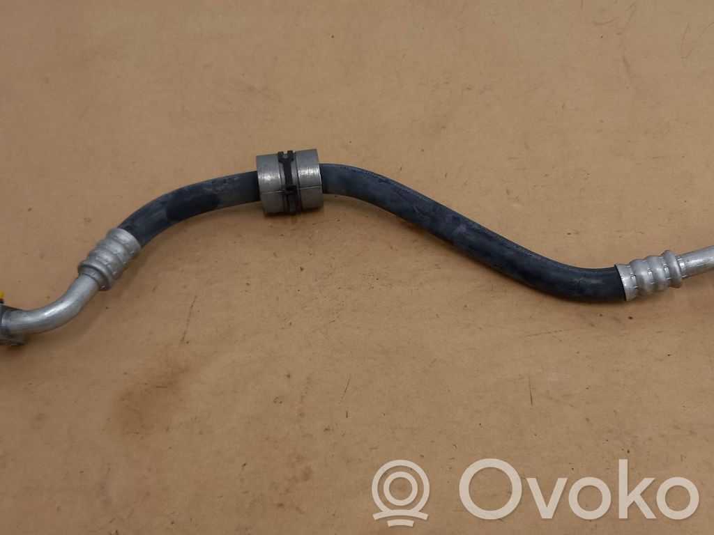 BMW M4 F82 F83 Klimaleitung / Klimaschlauch 