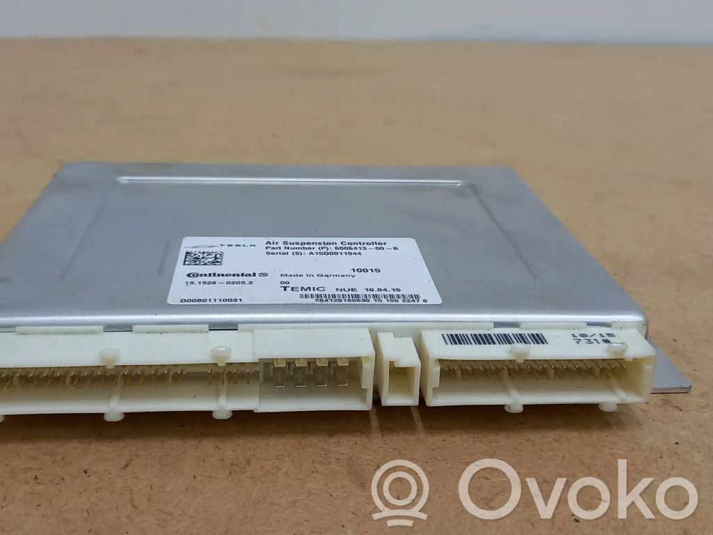 Tesla Model S Modul unitate control suspensie pneumatică (spate) 