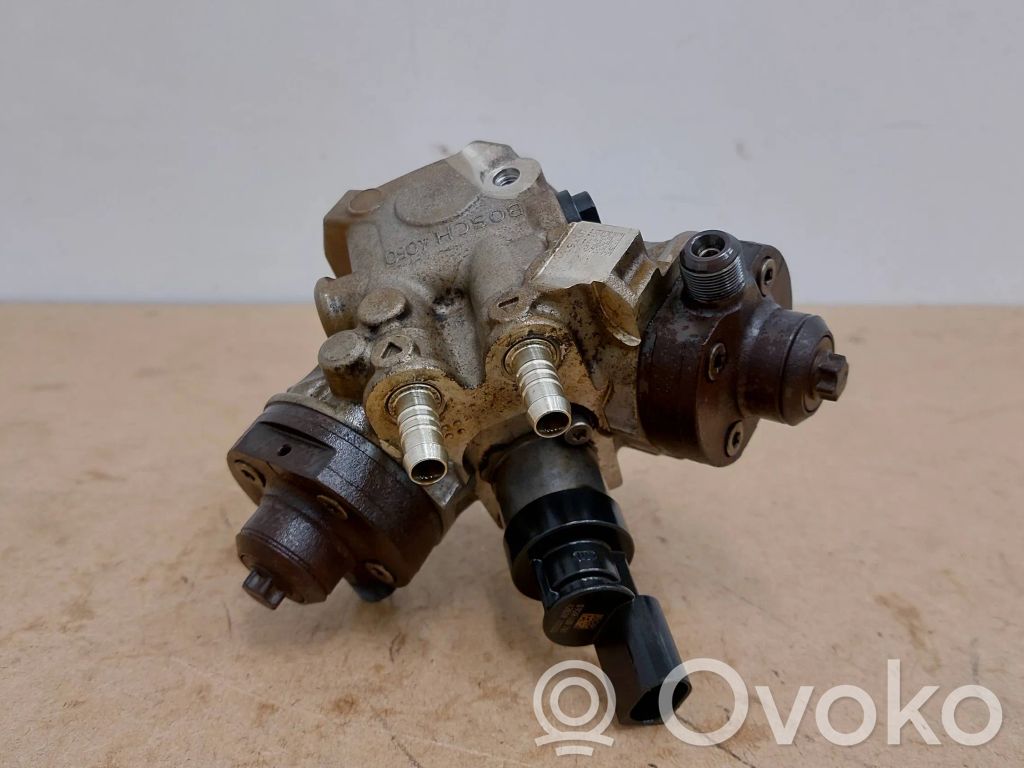 BMW 4 F32 F33 Pompa wtryskowa wysokiego ciśnienia 