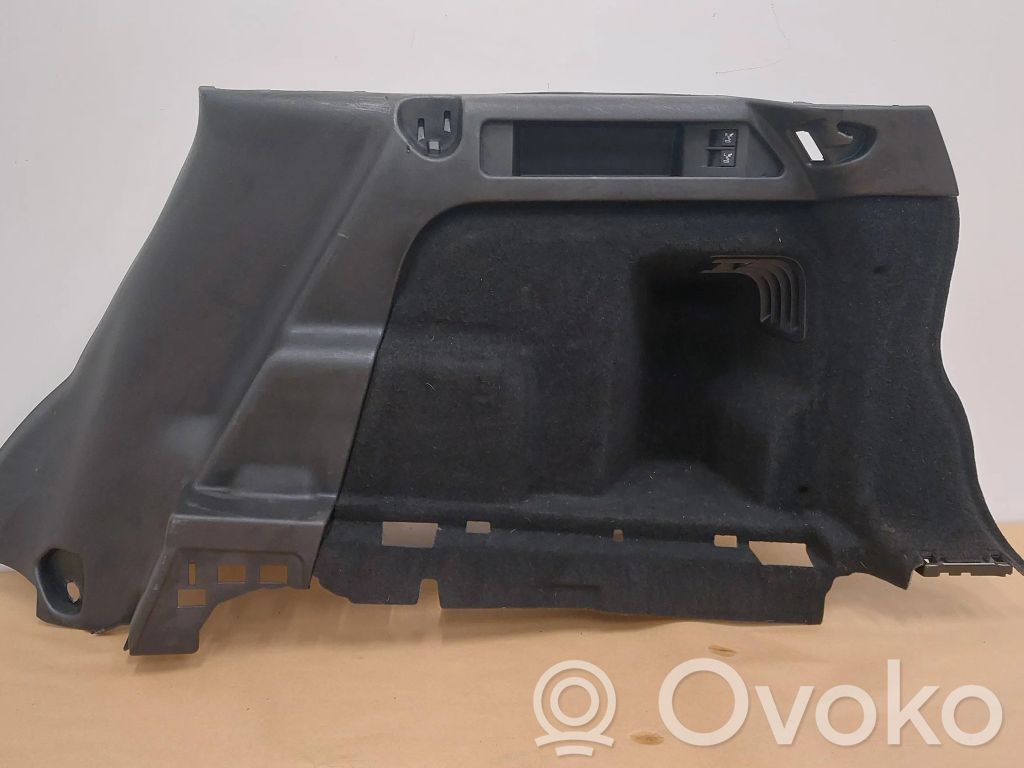 Land Rover Discovery Sport Boczek / Tapicerka / bagażnika 