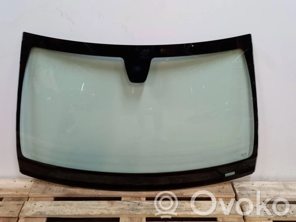 Mercedes-Benz C W205 Front windscreen/windshield window 