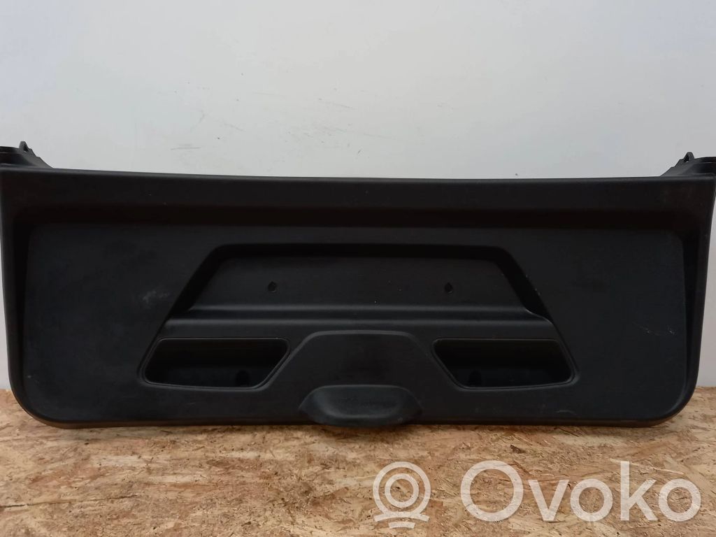 BMW i3 Tailgate trim 