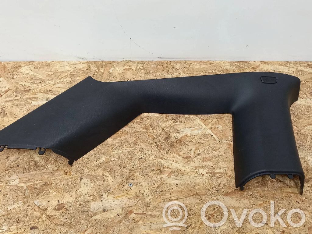 BMW i3 Отделка стойки (C) 