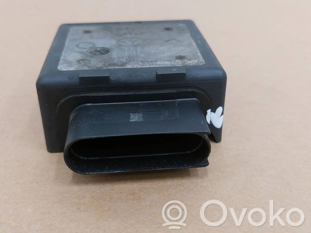 Fuel injection pump control unit/module   5Q0906121D