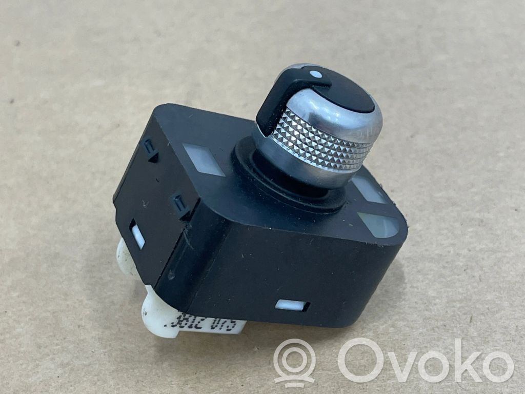 Audi A3 S3 8V Wing mirror switch 