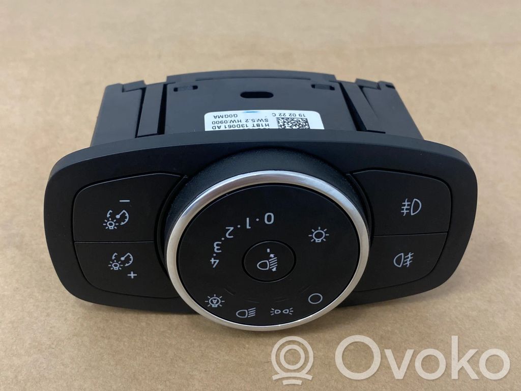 Light switch   1034567200,H1BT13D061AD