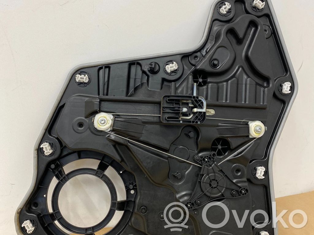 Ford Fiesta Elektryczny podnośnik szyby drzwi tylnych 