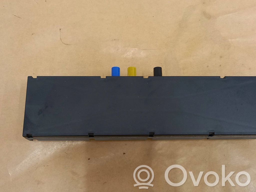 BMW Z4 E85 E86 Antenos stiprintuvas 
