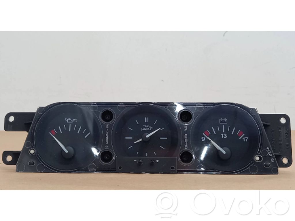 Jaguar XK8 - XKR Reloj 