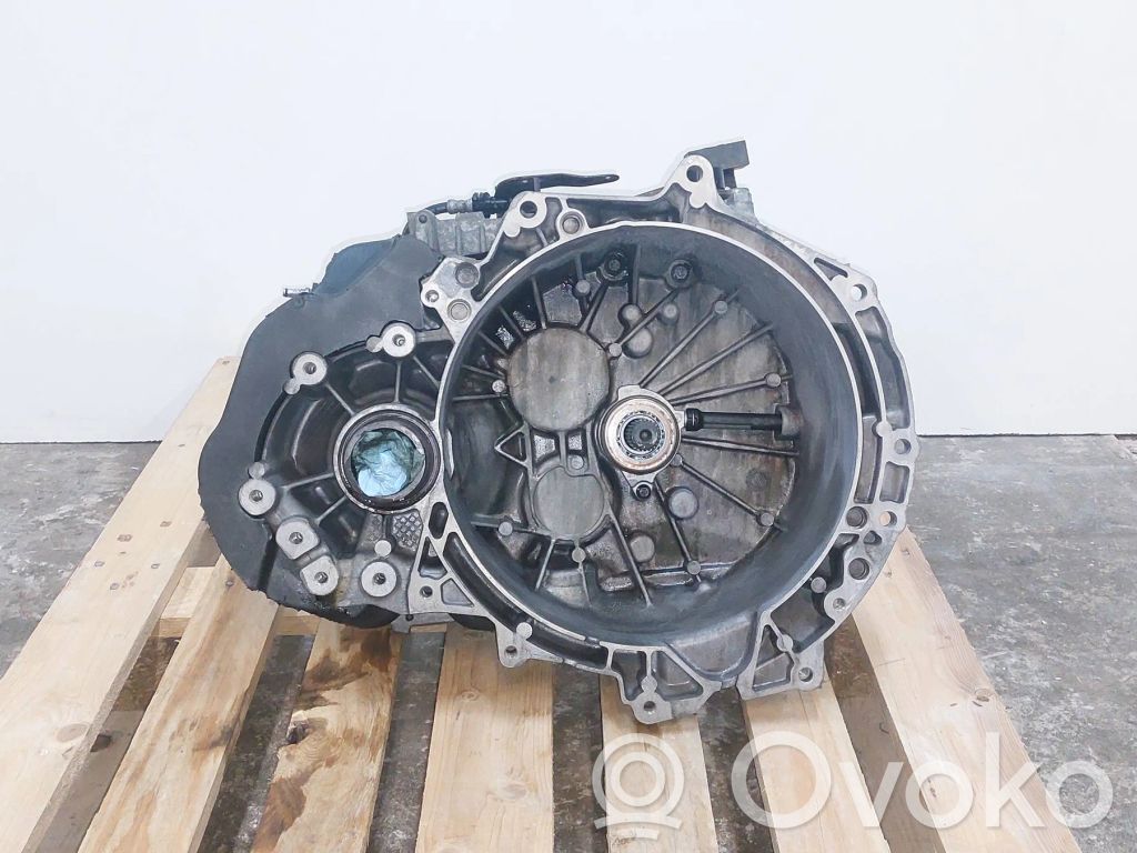Land Rover Range Rover Evoque L538 Manuaalinen 6-portainen vaihdelaatikko 
