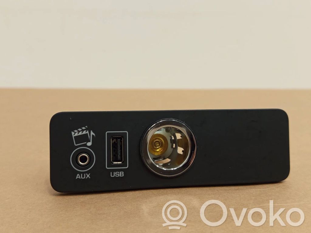 Land Rover Range Rover Sport L494 USB jungtis 