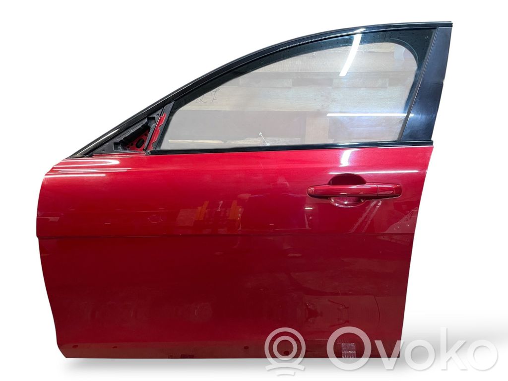 Jaguar XE Drzwi przednie 